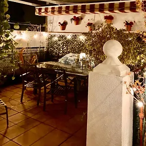 Apartamento Maravilloso Centrico De 70m2, Jardin Propio 40m2 Con Piscina Ninos Y Parking Opcional, Málaga